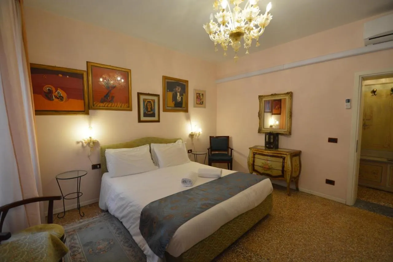 Ve.N.I.Ce. Cera Casa Del Sol Apartment Venice Italy