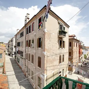 Fenix La Boheme Venice